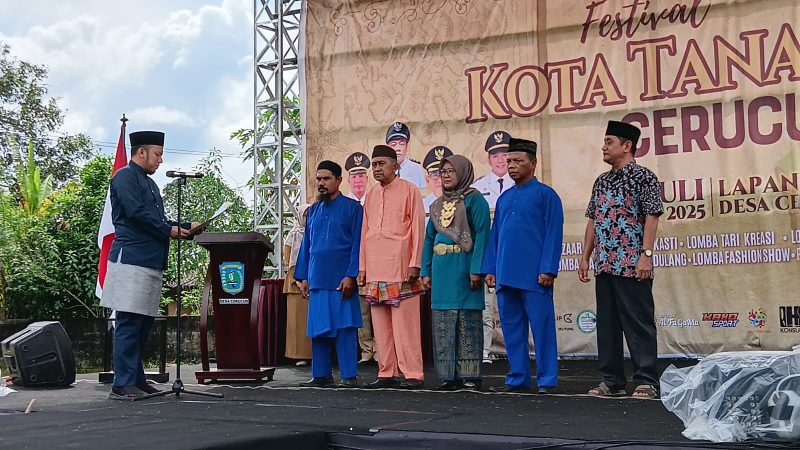 Lembaga Adat Melayu Kecamatan Badau Resmi Dikukuhkan dan Dilantik untuk Periode 2025–2030